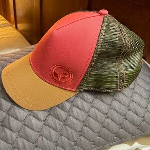 Pistil Women’s Trucker Hat